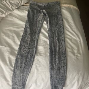 Lululemon Size 6 white and grey lululemon leggings
